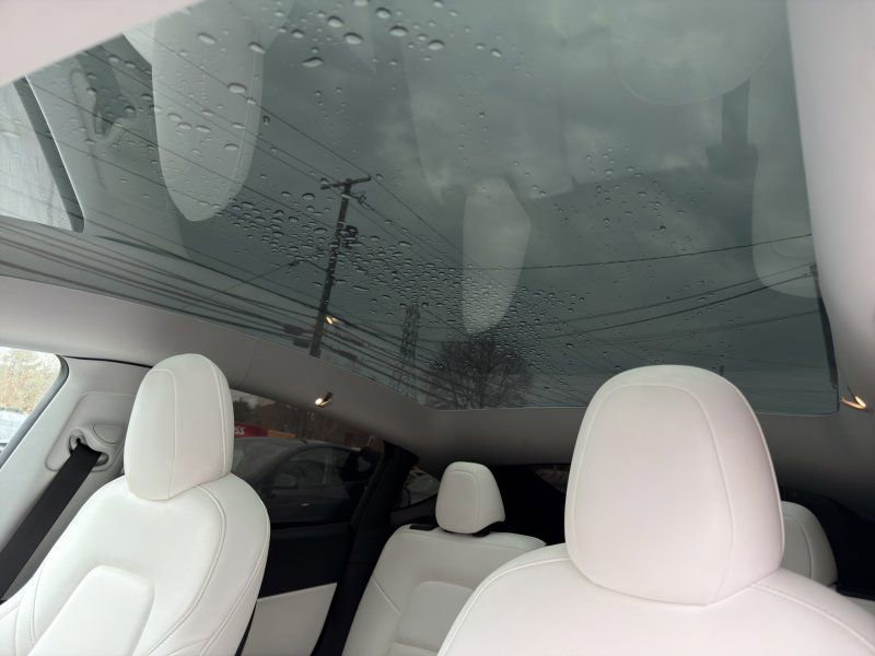 Used 2021 Tesla Model Y Performance image 19