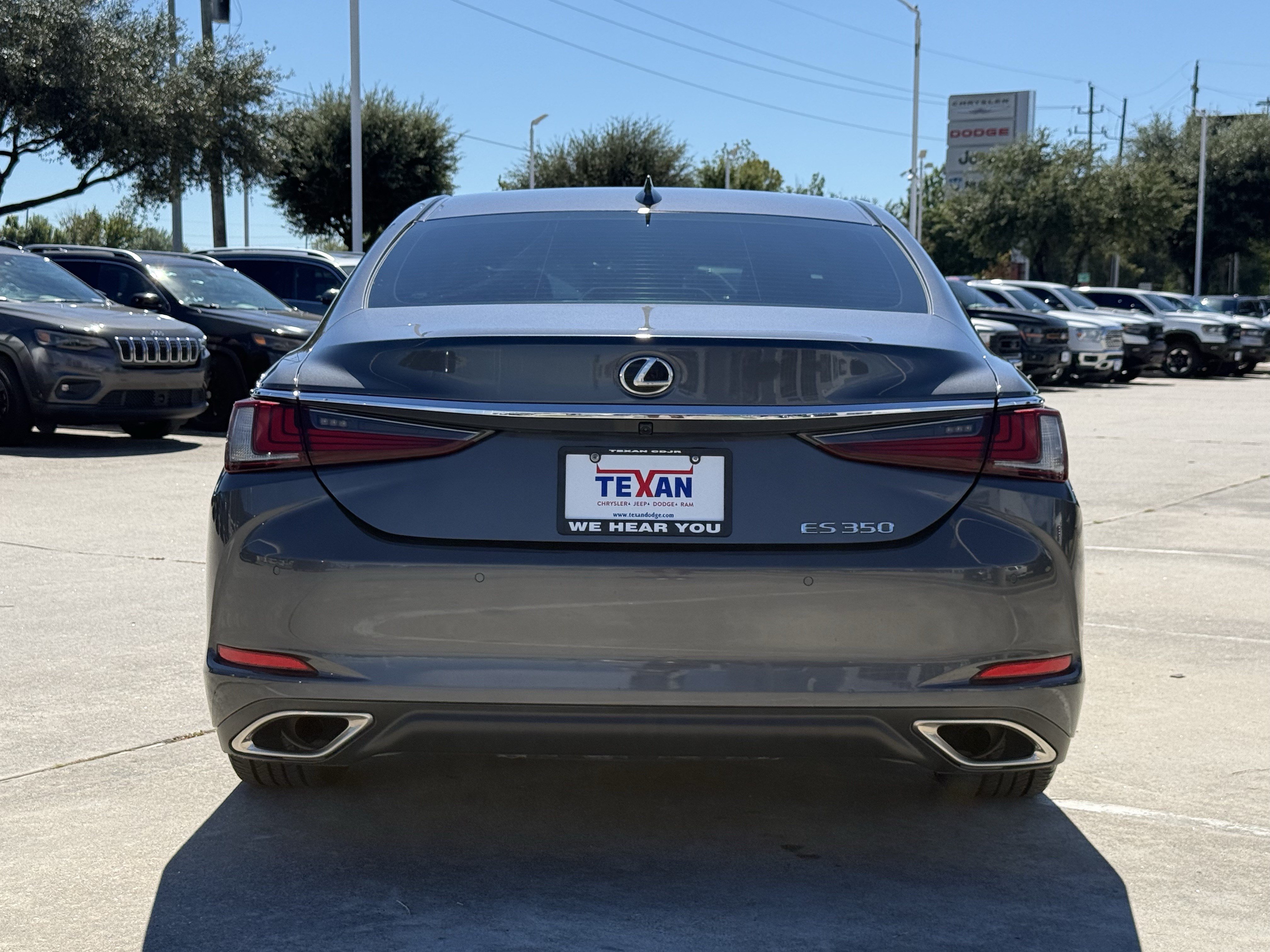Used 2022 Lexus ES 350 w/ Premium Package FWD image 6