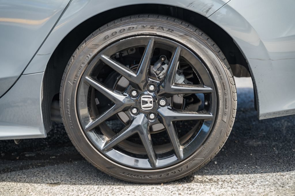 Used 2025 Honda Civic Sport image 16