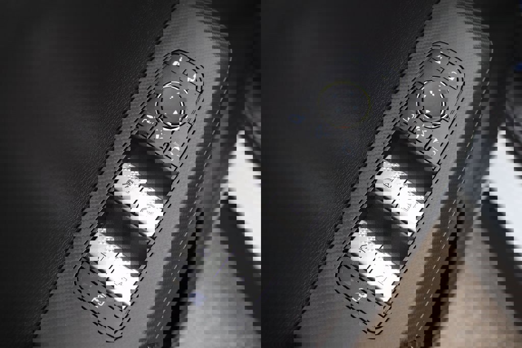 New 2025 Mitsubishi Outlander SE image 3