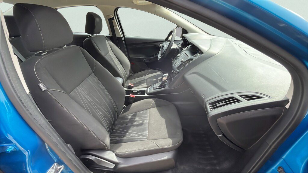 Used 2015 Ford Focus SE FWD image 19