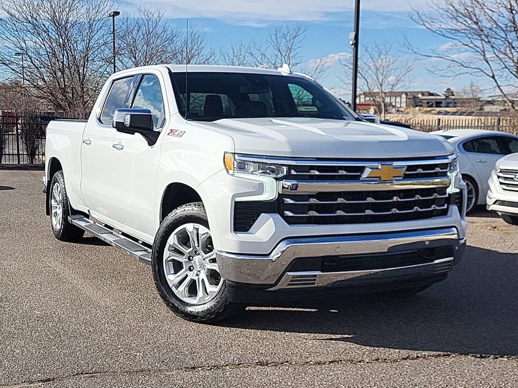 Used 2024 Chevrolet Silverado 1500 LTZ AWD/4WD image 2