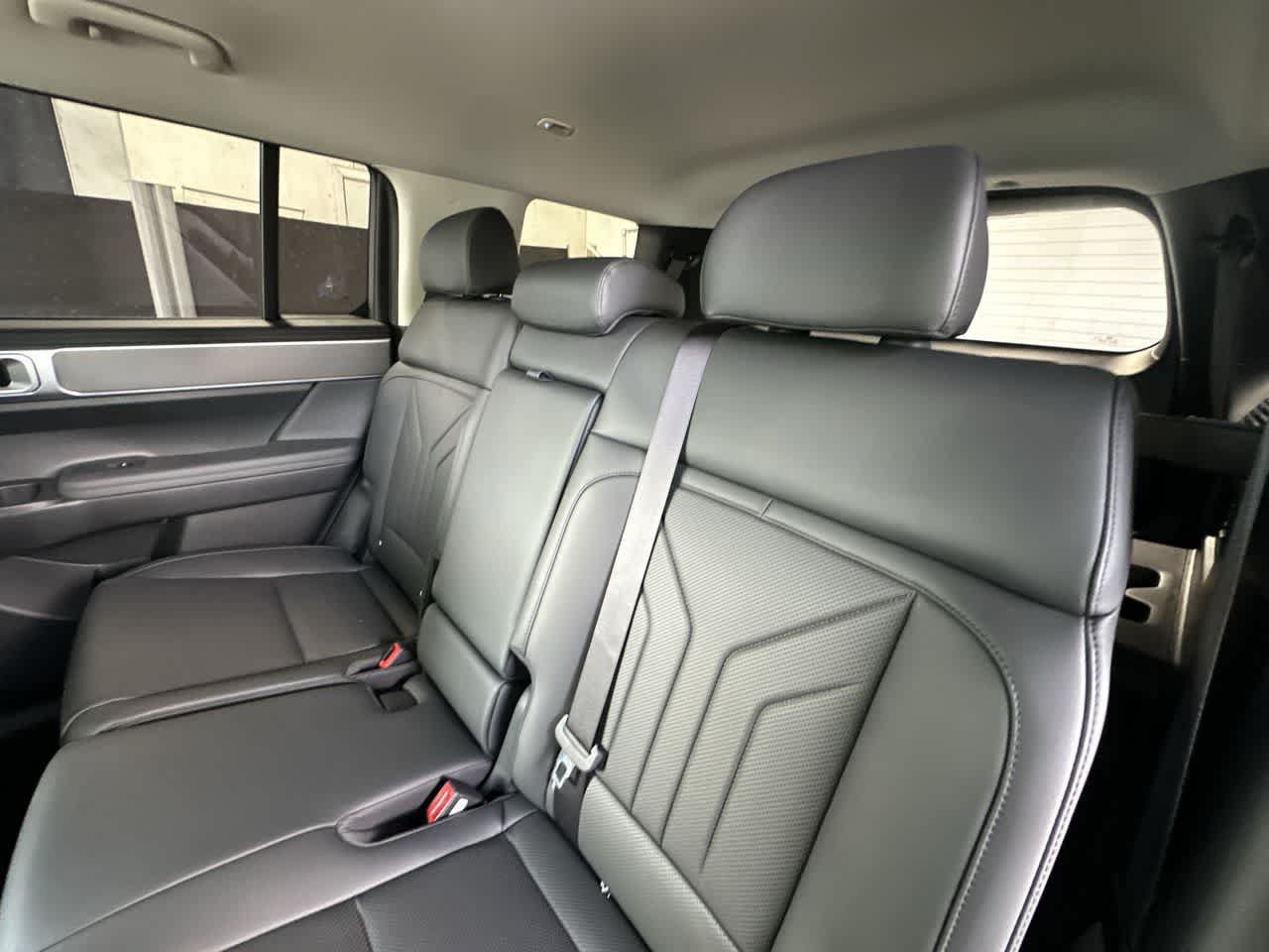 New 2027 Hyundai Santa Fe SEL FWD image 22