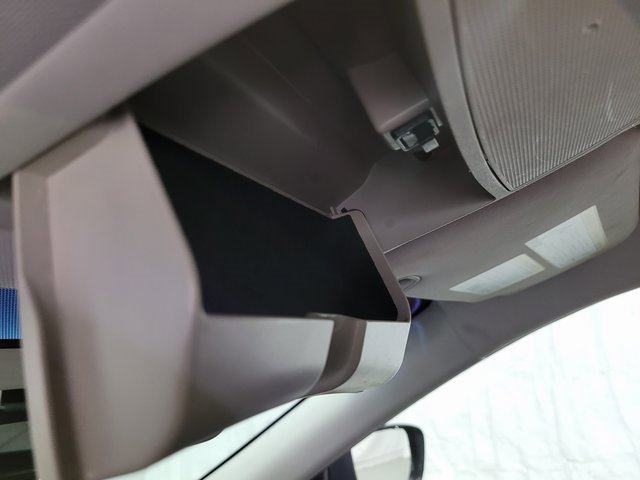 Used 2018 Nissan Rogue S image 36