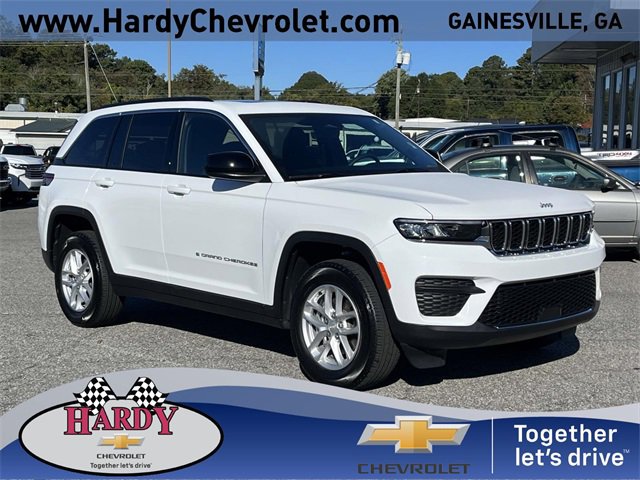 Used 2025 Jeep Grand Cherokee Laredo X image 1