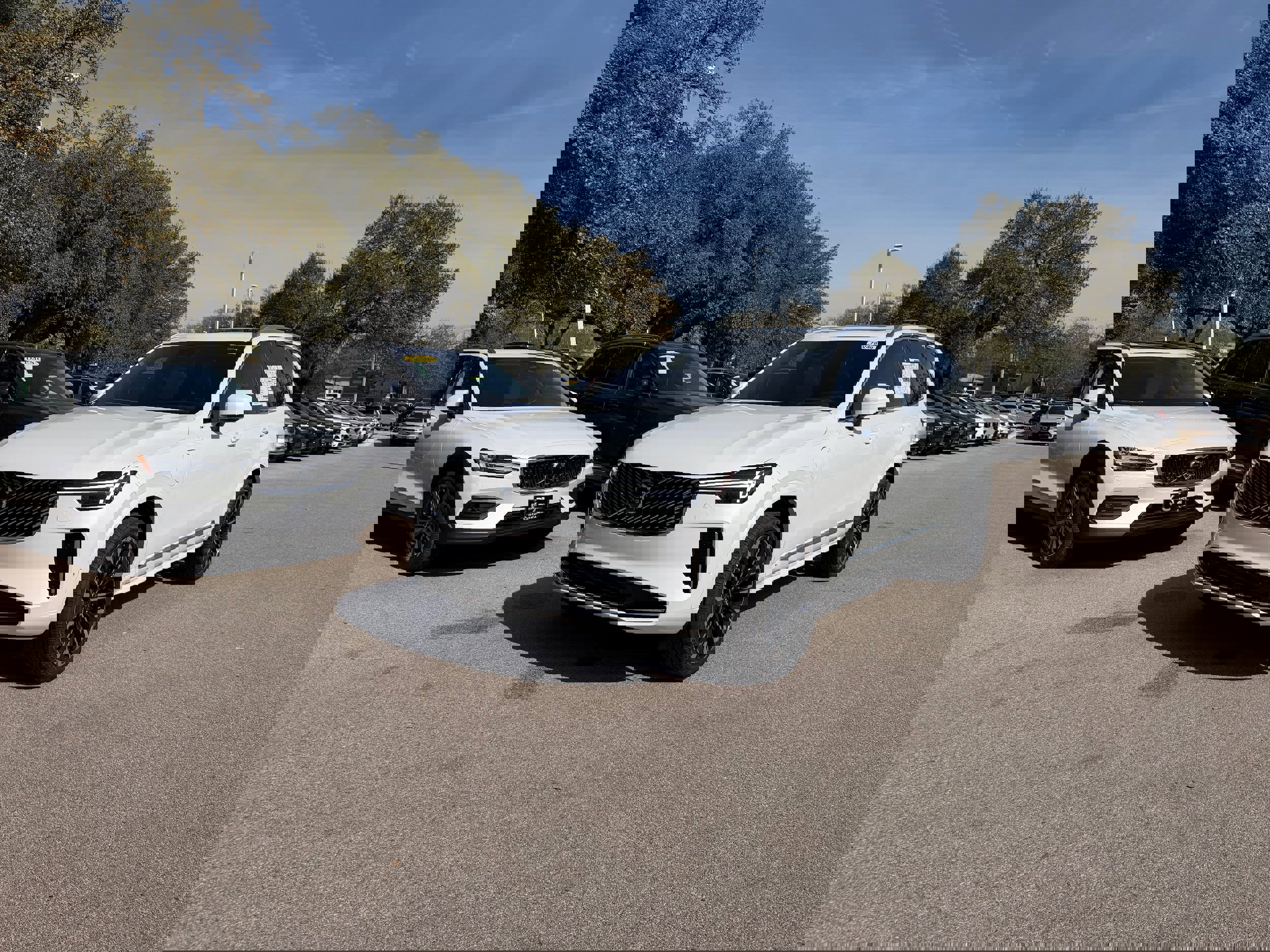 New 2026 Volvo XC90 T8 Ultra w/ Lounge Package image 2