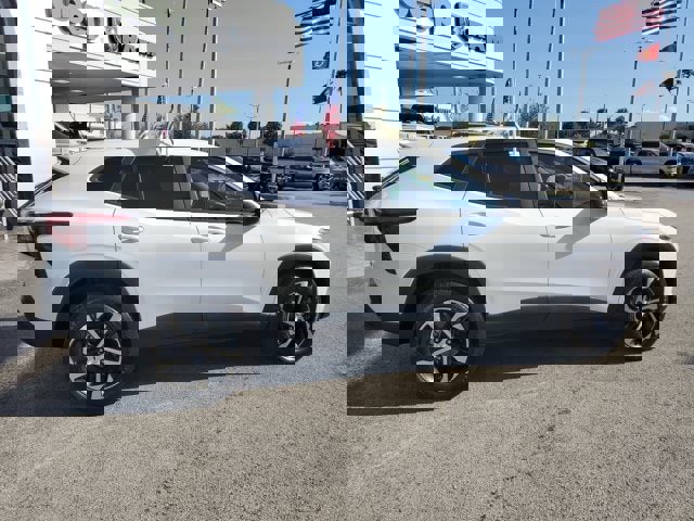 Used 2024 Chevrolet Trax RS image 8