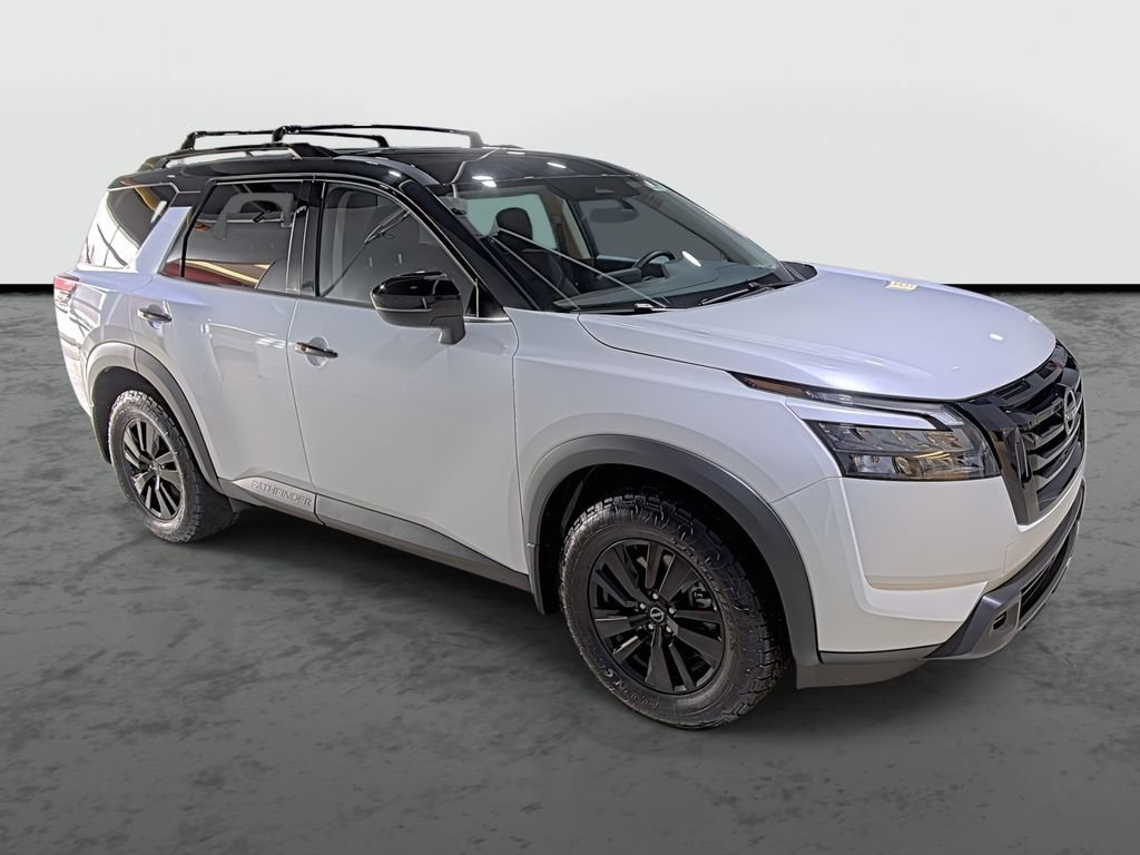 Used 2025 Nissan Pathfinder SV w/ Cargo Package image 5