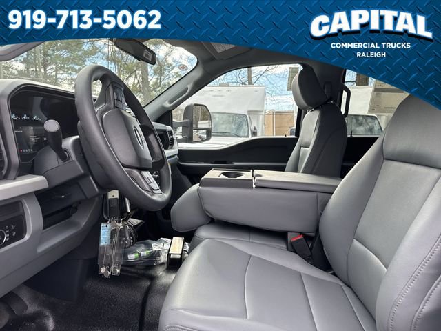 New 2026 Ford F350 XL w/ XL Chrome Package image 18