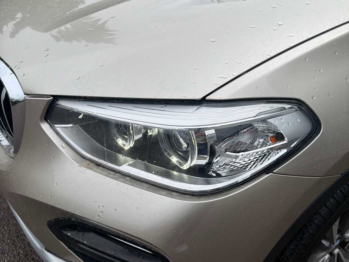 Used 2019 BMW X4 xDrive30i image 13