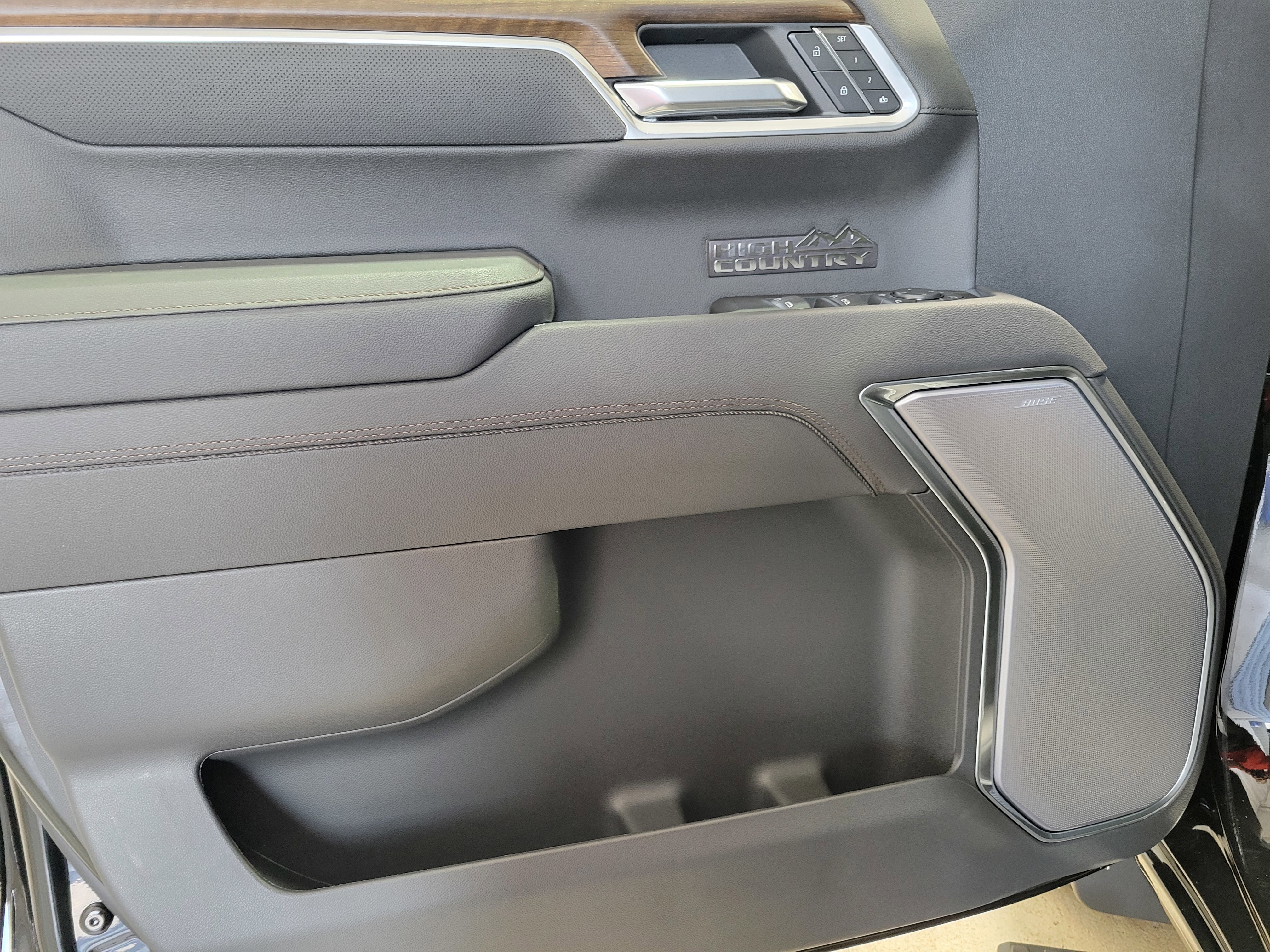 New 2026 Chevrolet Silverado 1500 High Country w/ Midnight Edition image 33