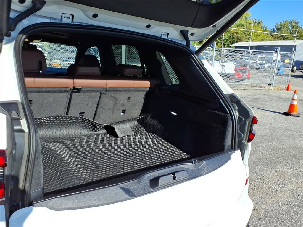 Used 2023 BMW X5 xDrive45e w/ M Sport Package image 13