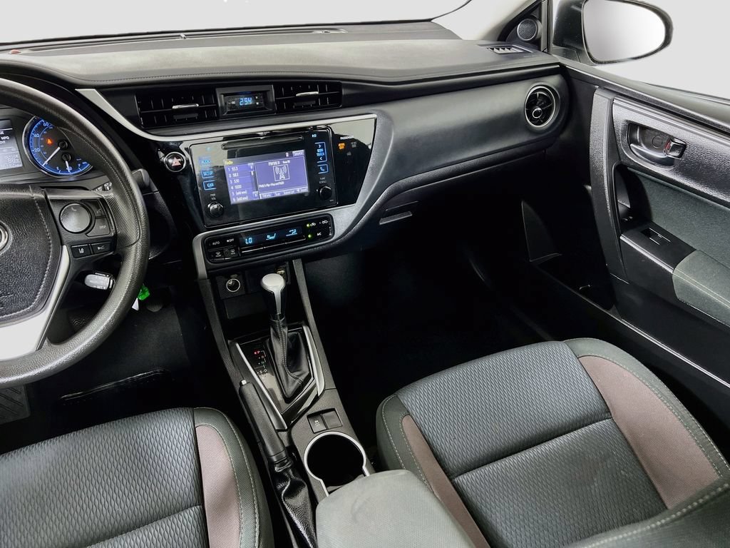 Used 2017 Toyota Corolla LE FWD image 26