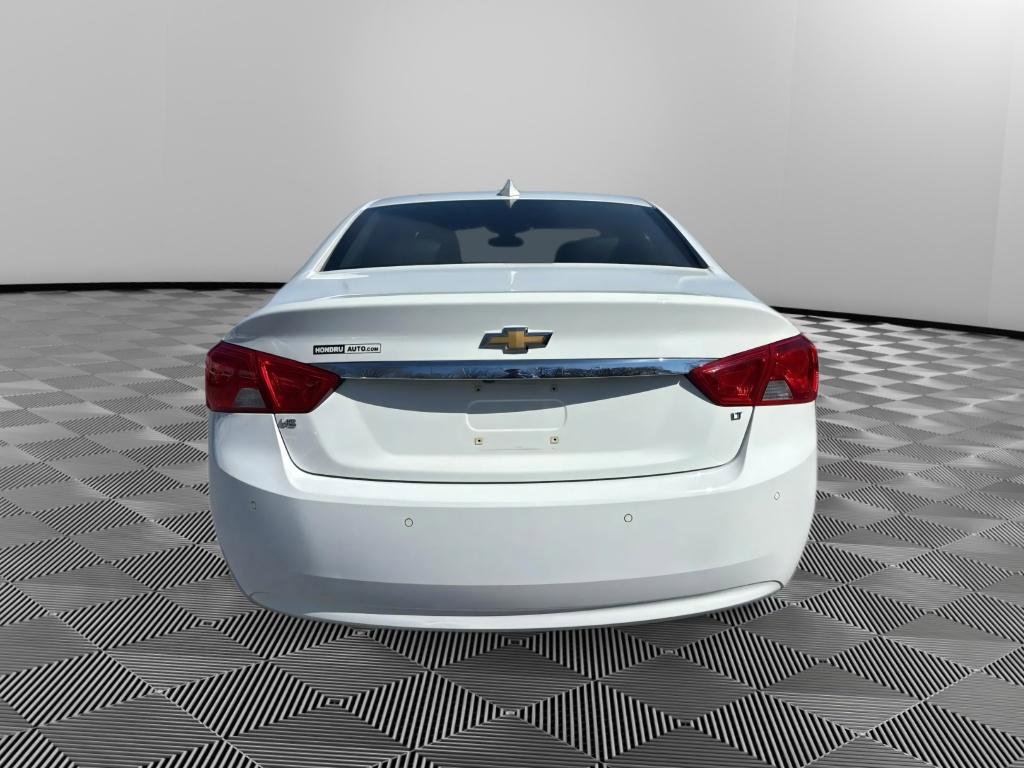 Used 2015 Chevrolet Impala LT w/ Convenience Package image 8