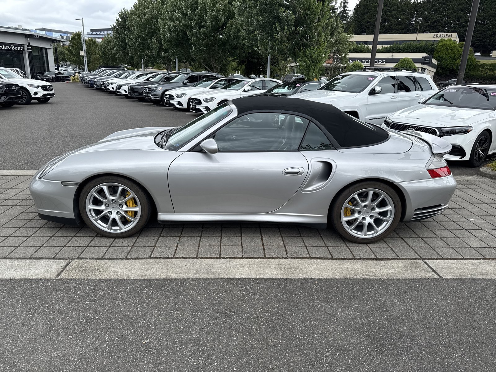 Used 2004 Porsche 911 Turbo AWD/4WD image 8