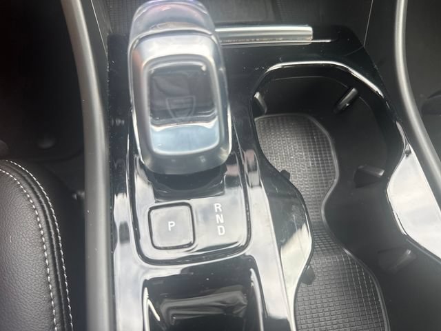 Used 2023 Volvo XC40 B5 Plus w/ Driver Assist Package AWD/4WD image 24