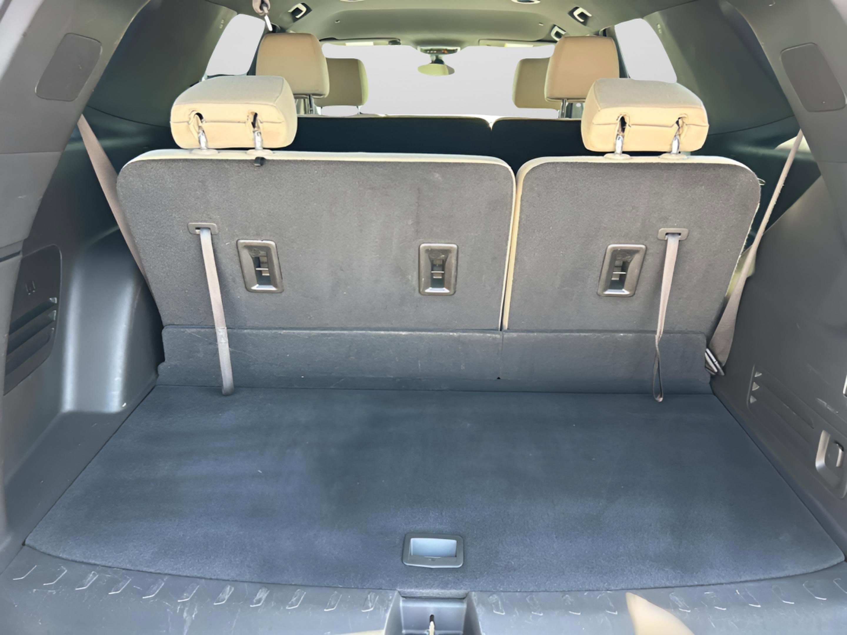 Used 2023 Chevrolet Traverse LS FWD image 10