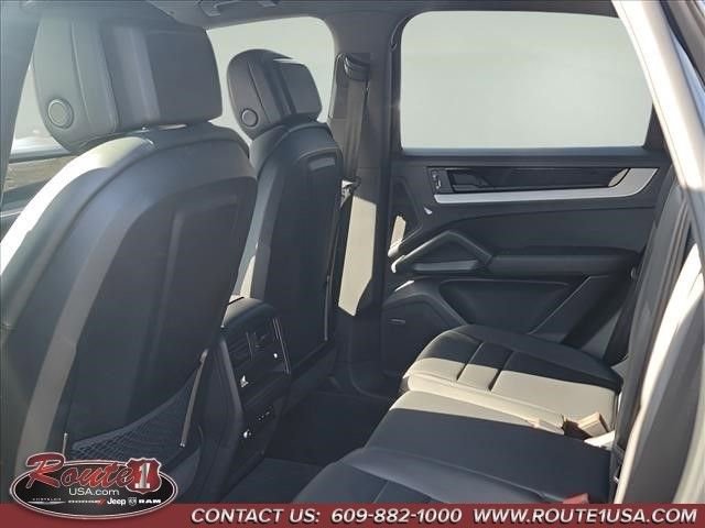 Used 2024 Porsche Cayenne image 14