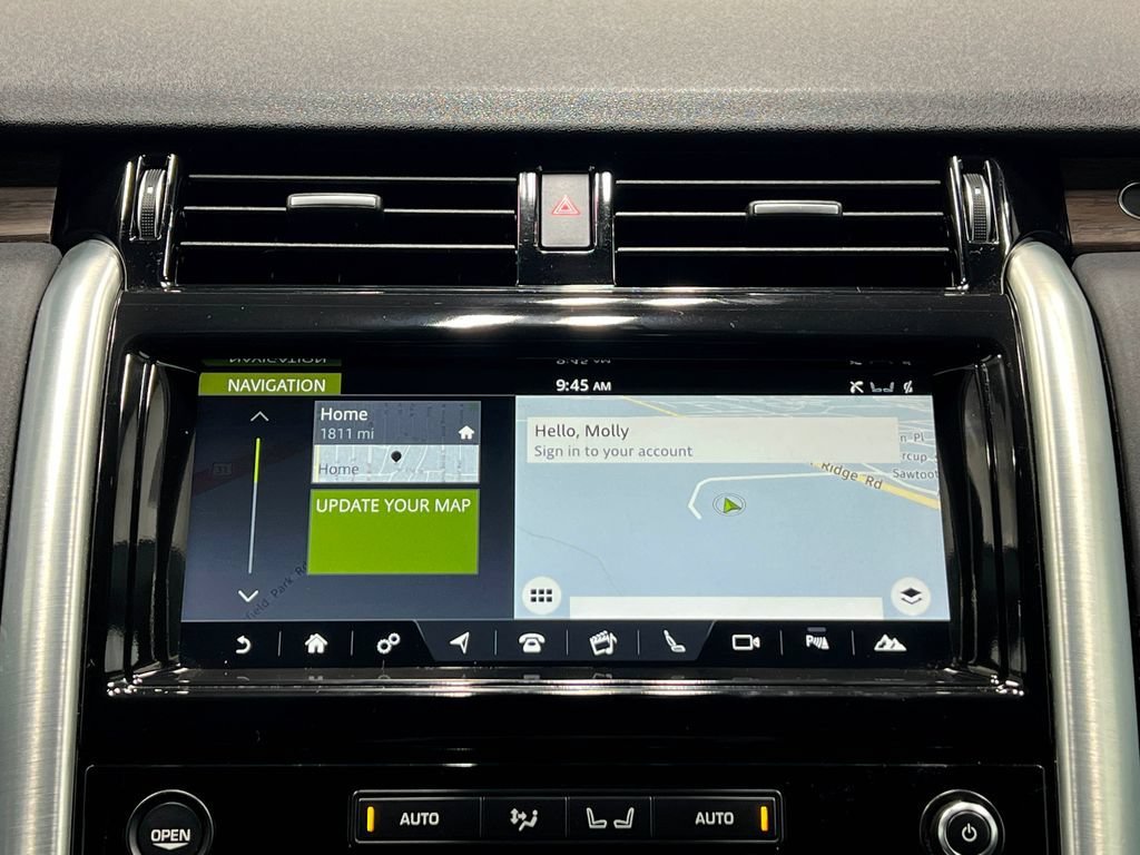 Used 2018 Land Rover Discovery HSE AWD/4WD image 11