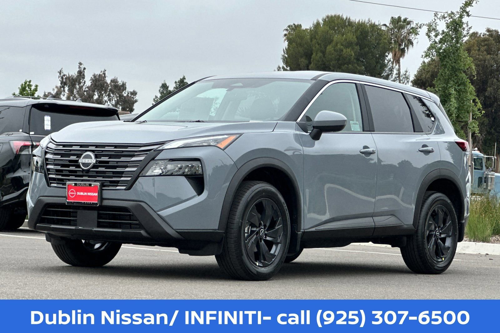 New 2026 Nissan Rogue SV FWD image 8