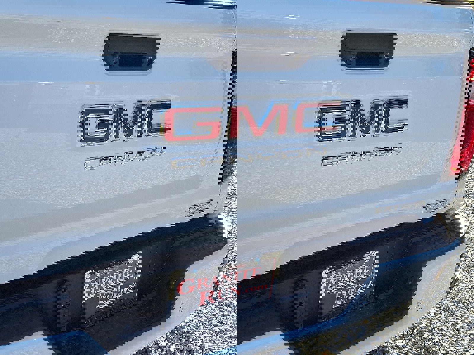New 2026 GMC Canyon Elevation w/ Convenience Package image 8