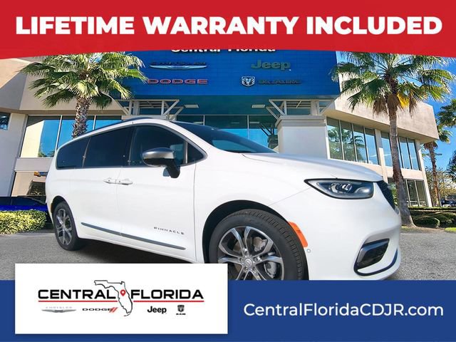 New 2026 Chrysler Pacifica Pinnacle w/ Trailer Tow Group