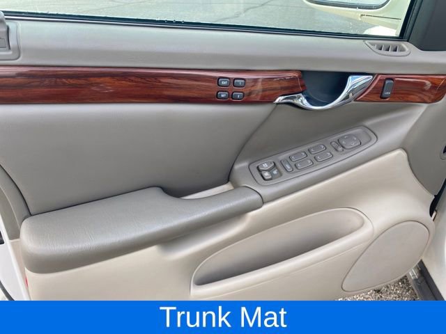 Used 2000 Cadillac De Ville Base w/ Comfort/Convenience Pkg image 13