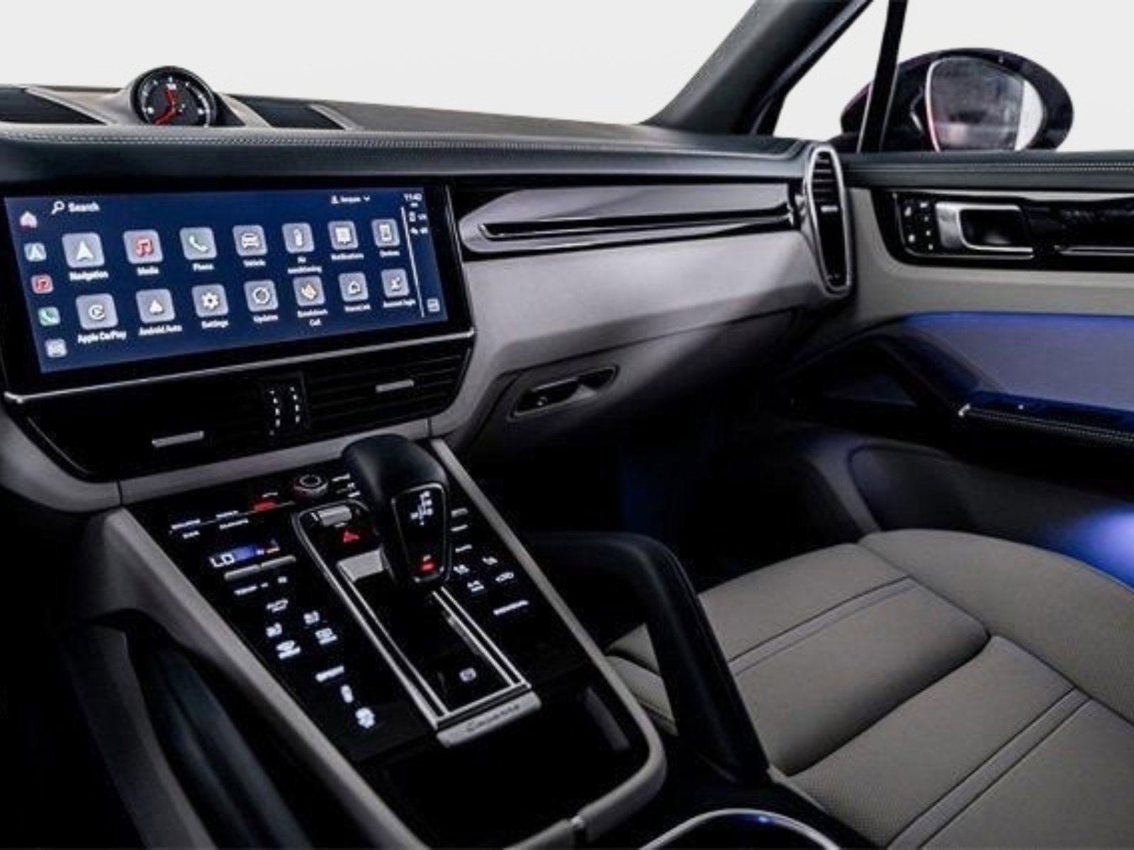 Used 2022 Porsche Cayenne S image 37