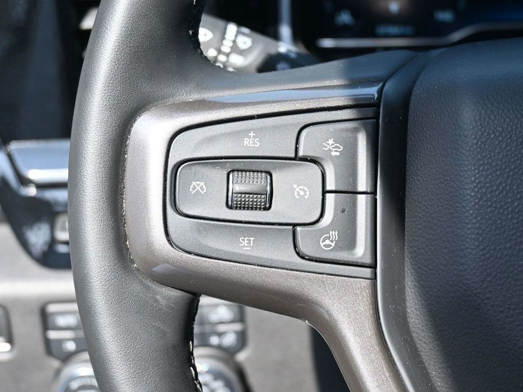 Used 2024 Chevrolet Silverado 2500 ZR2 w/ Technology Package image 32