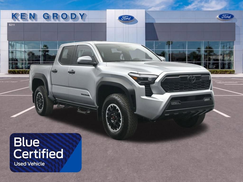 Used 2025 Toyota Tacoma TRD Off-Road AWD/4WD image 1