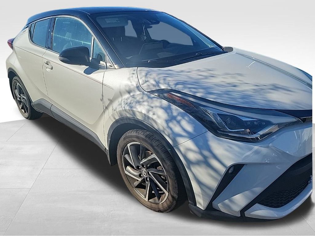 Used 2021 Toyota C-HR Limited image 4