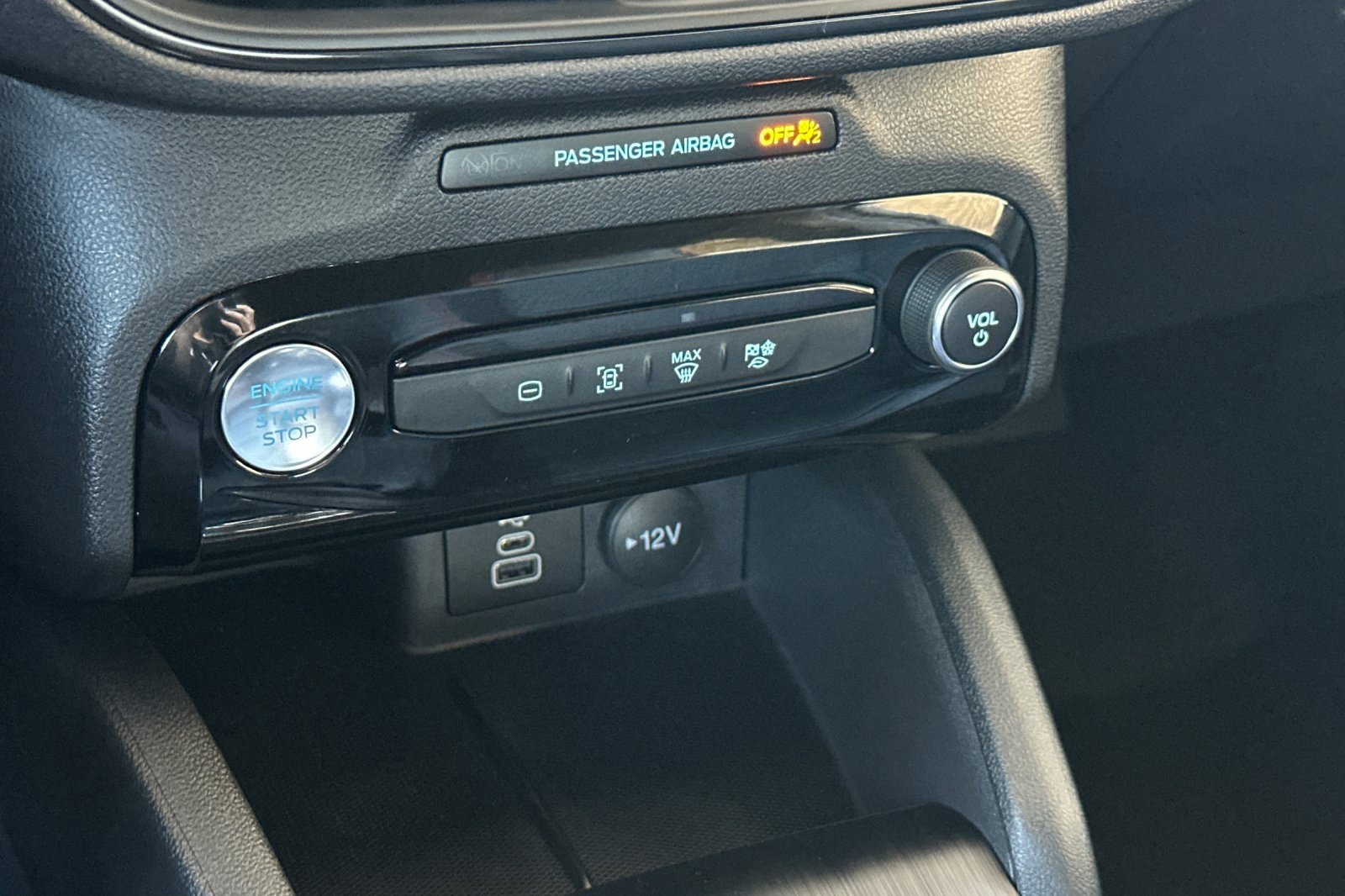 New 2025 Ford Escape ST-Line w/ Equipment Group 301A image 21