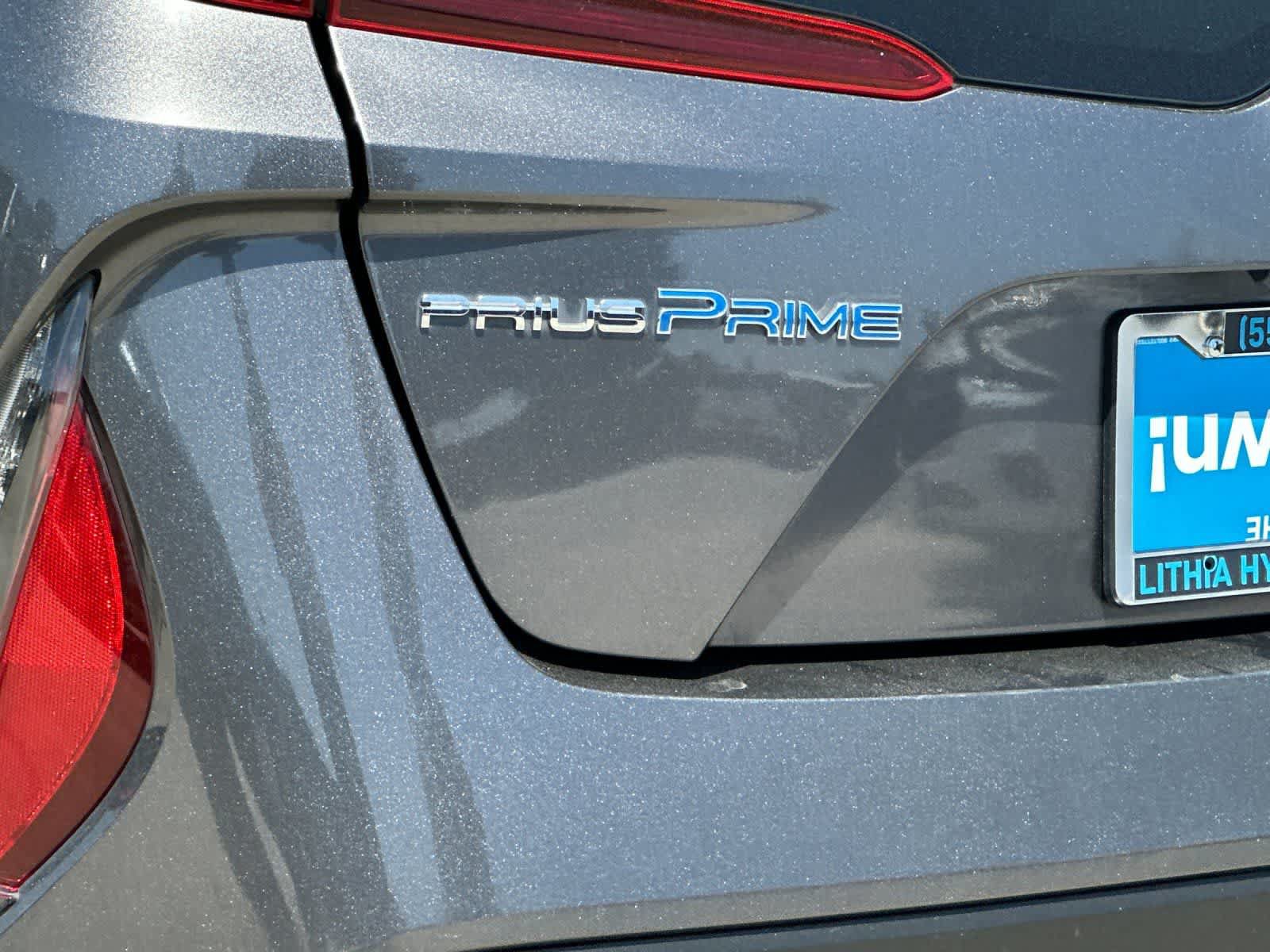 Used 2022 Toyota Prius Prime XLE FWD image 29
