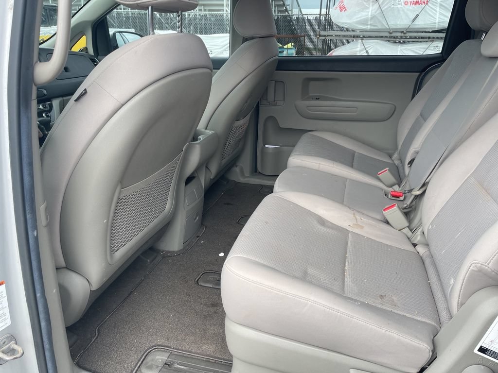 Used 2019 Kia Sedona LX FWD image 6