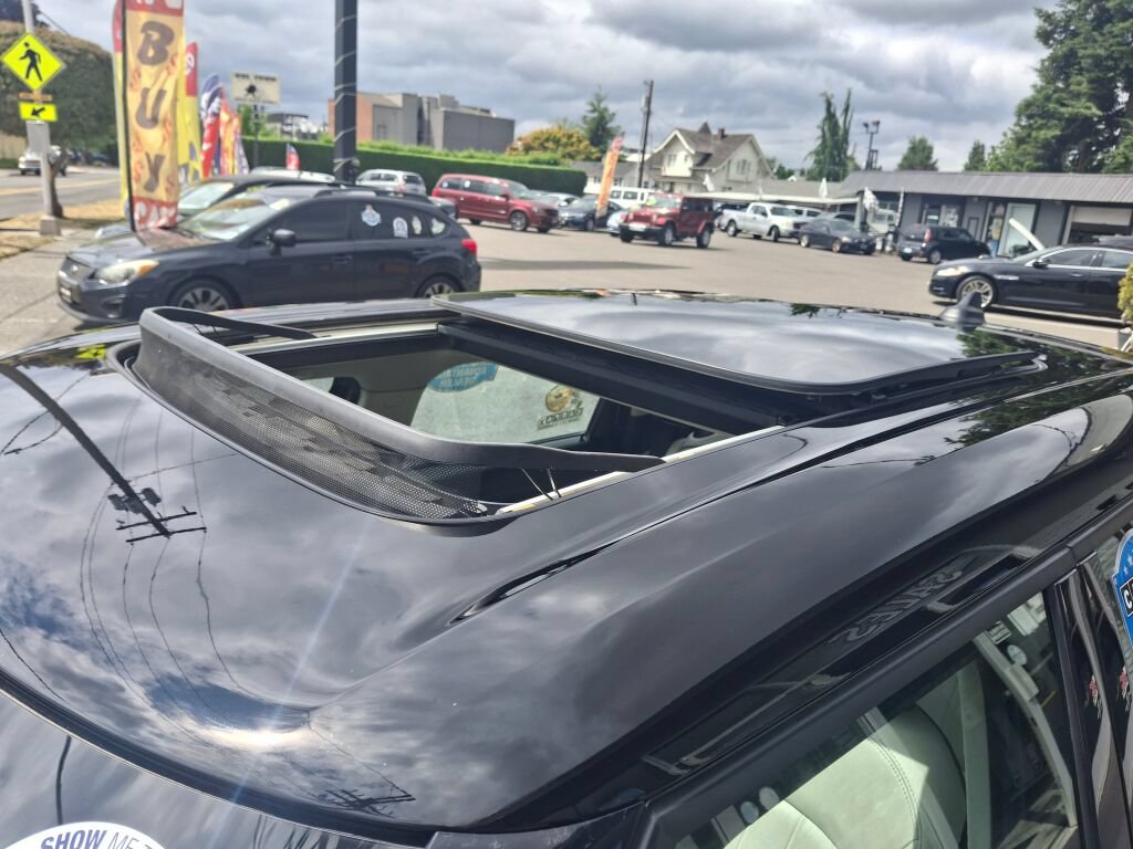 Used 2016 MINI Cooper Clubman FWD image 10