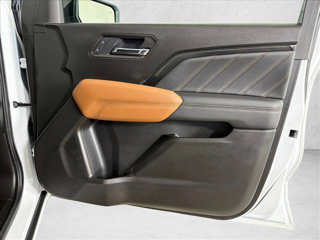 Used 2025 GMC Canyon AT4 AWD/4WD image 15