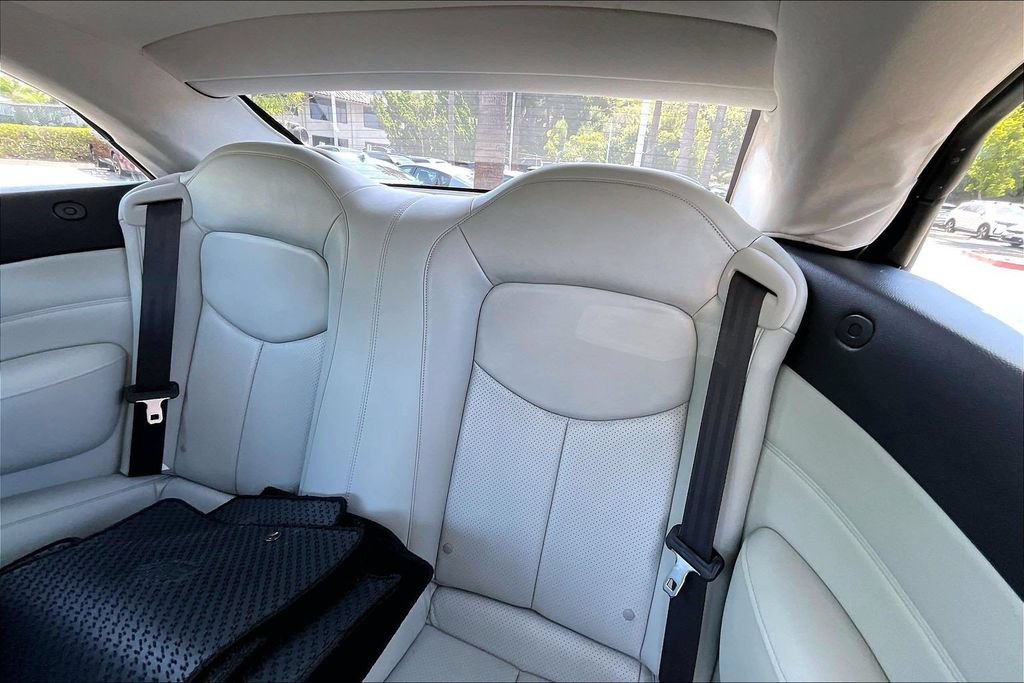 Used 2010 INFINITI G37 Convertible w/ Premium Pkg RWD image 15