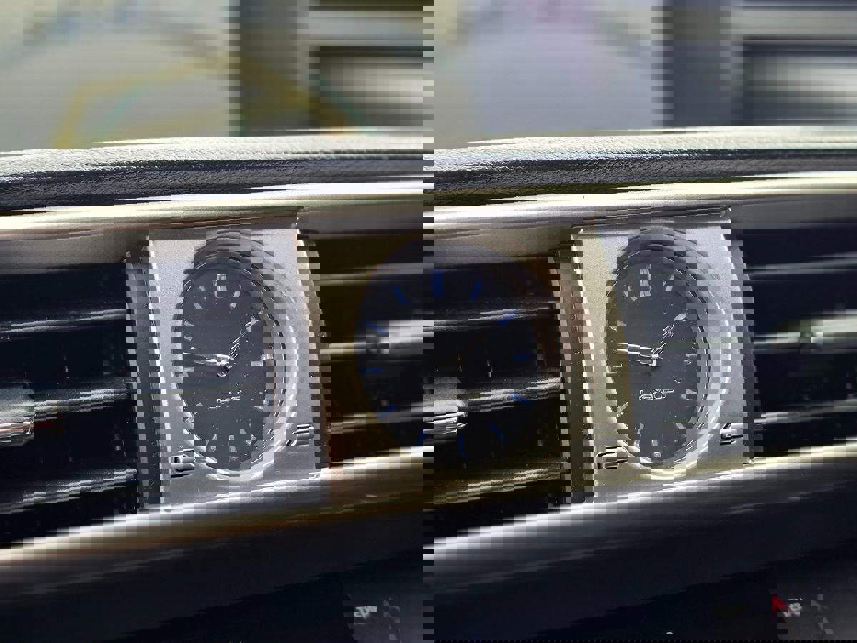 Used 2016 Lexus IS 200t image 31