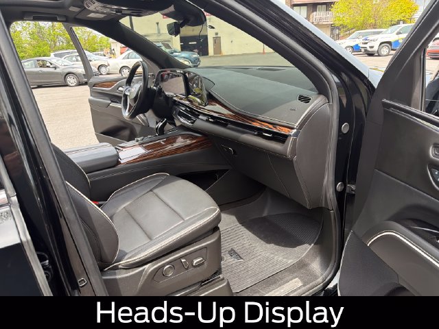 Used 2024 Cadillac Escalade ESV Premium Luxury w/ Performance Package AWD/4WD image 40