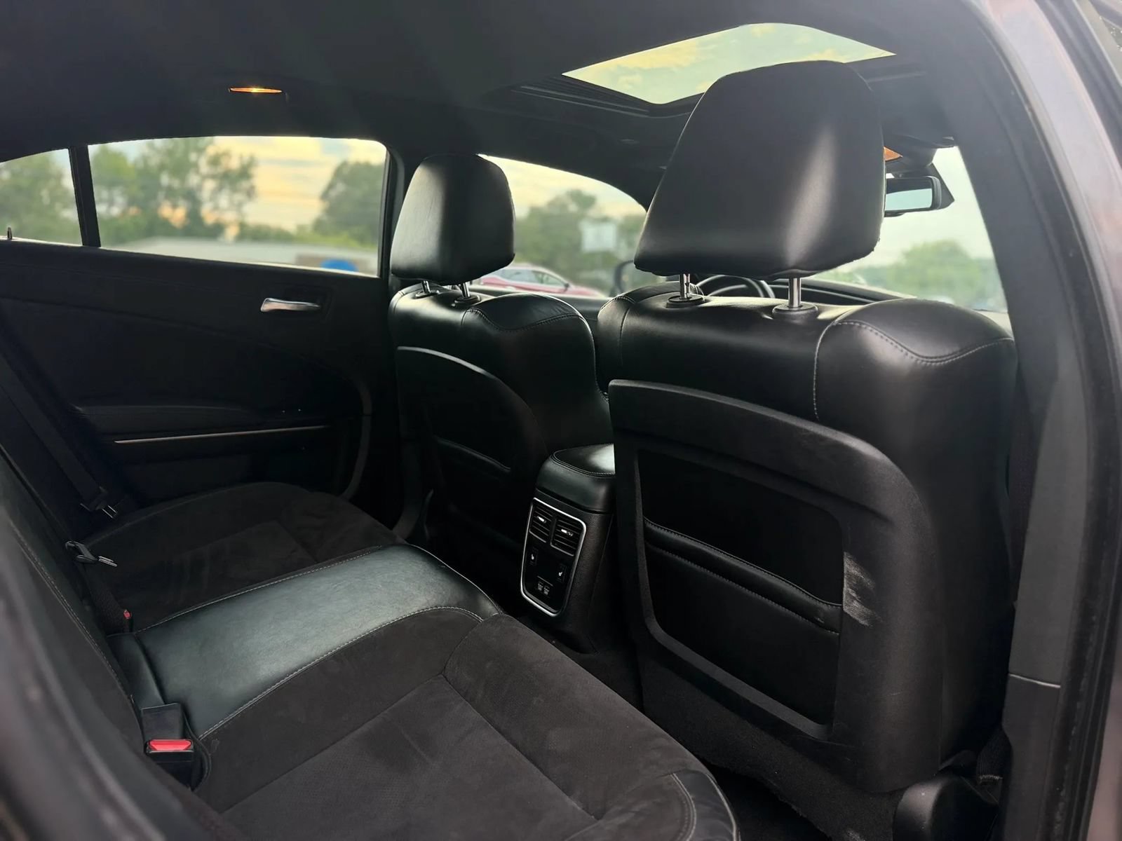 Used 2019 Dodge Charger Scat Pack w/ Plus Group RWD image 15