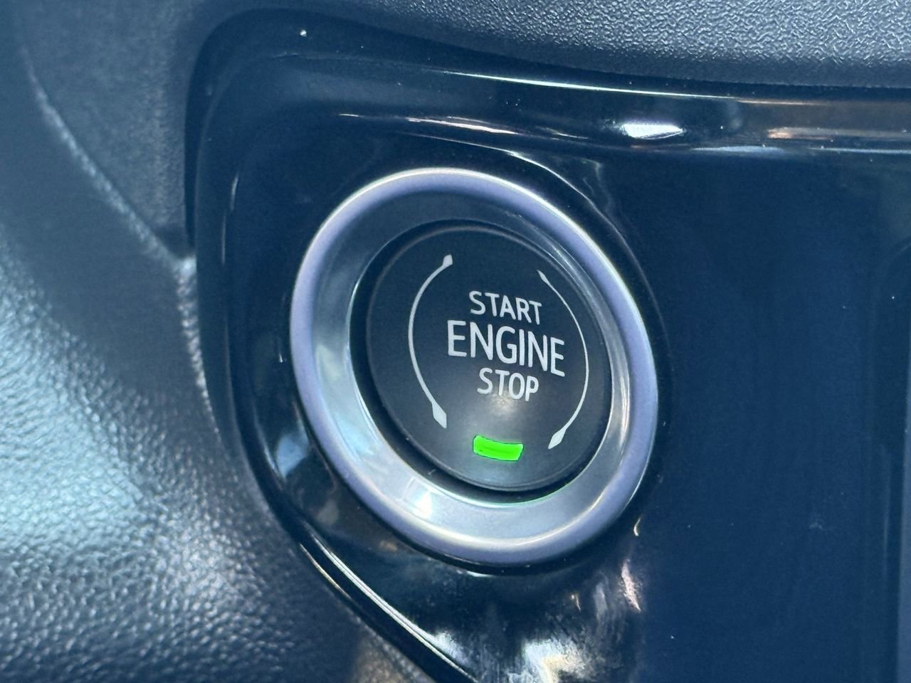 Used 2024 GMC Sierra 1500 SLT w/ SLT Premium Plus Package image 23