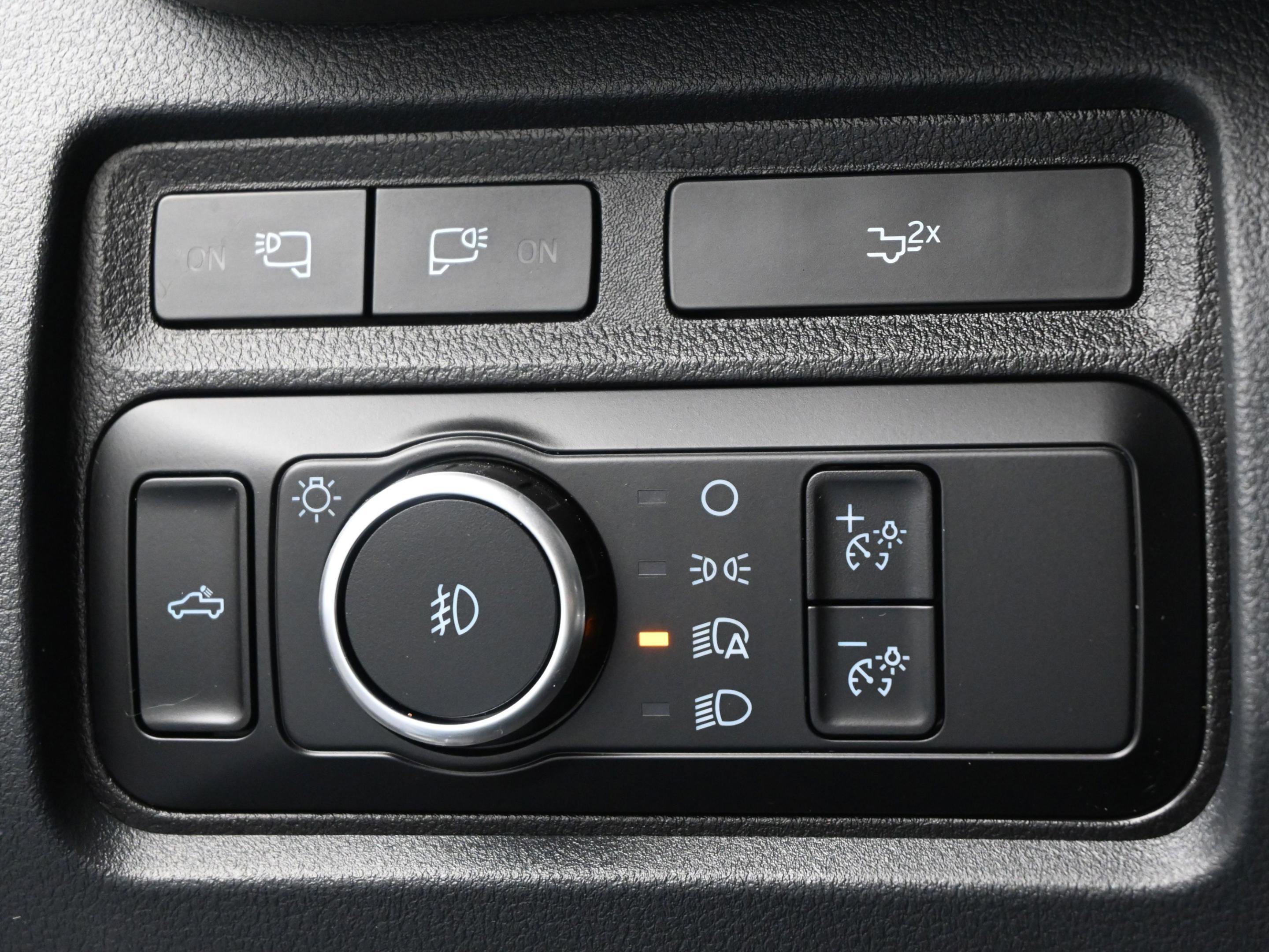 Used 2024 Ford F350 Lariat image 22