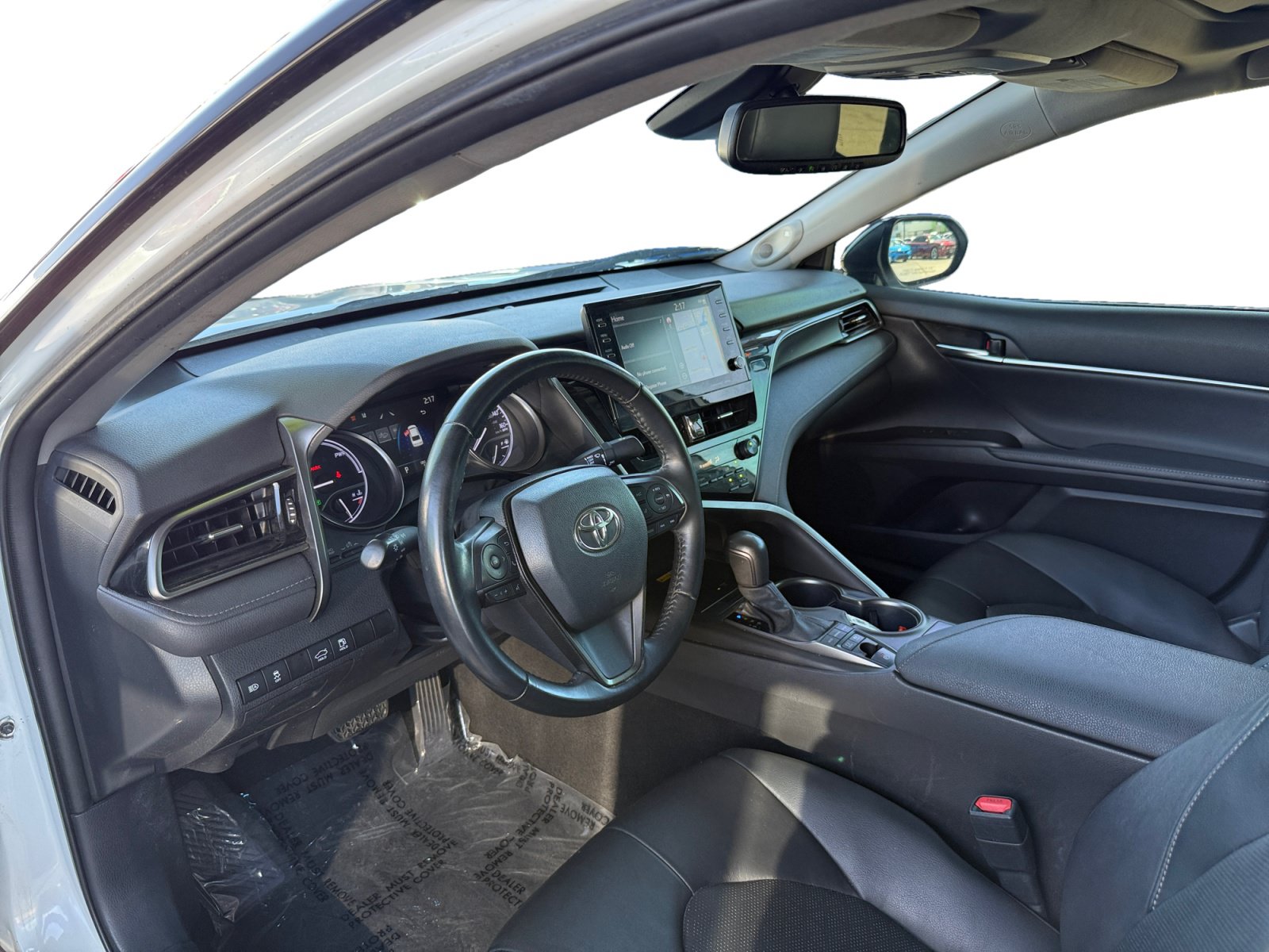 Used 2022 Toyota Camry XSE w/ Navigation Upgrade Package FWD image 9