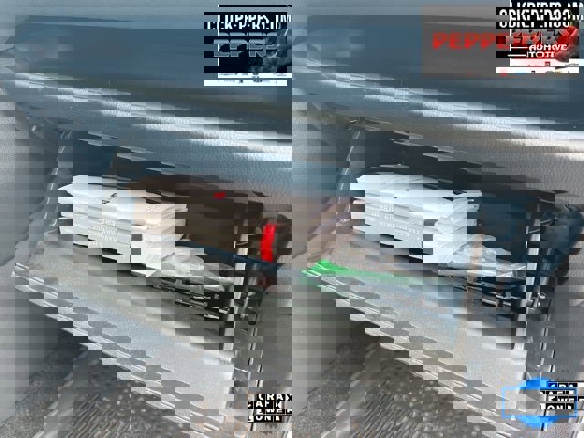 Used 2024 Toyota RAV4 SE w/ Convenience Package image 15