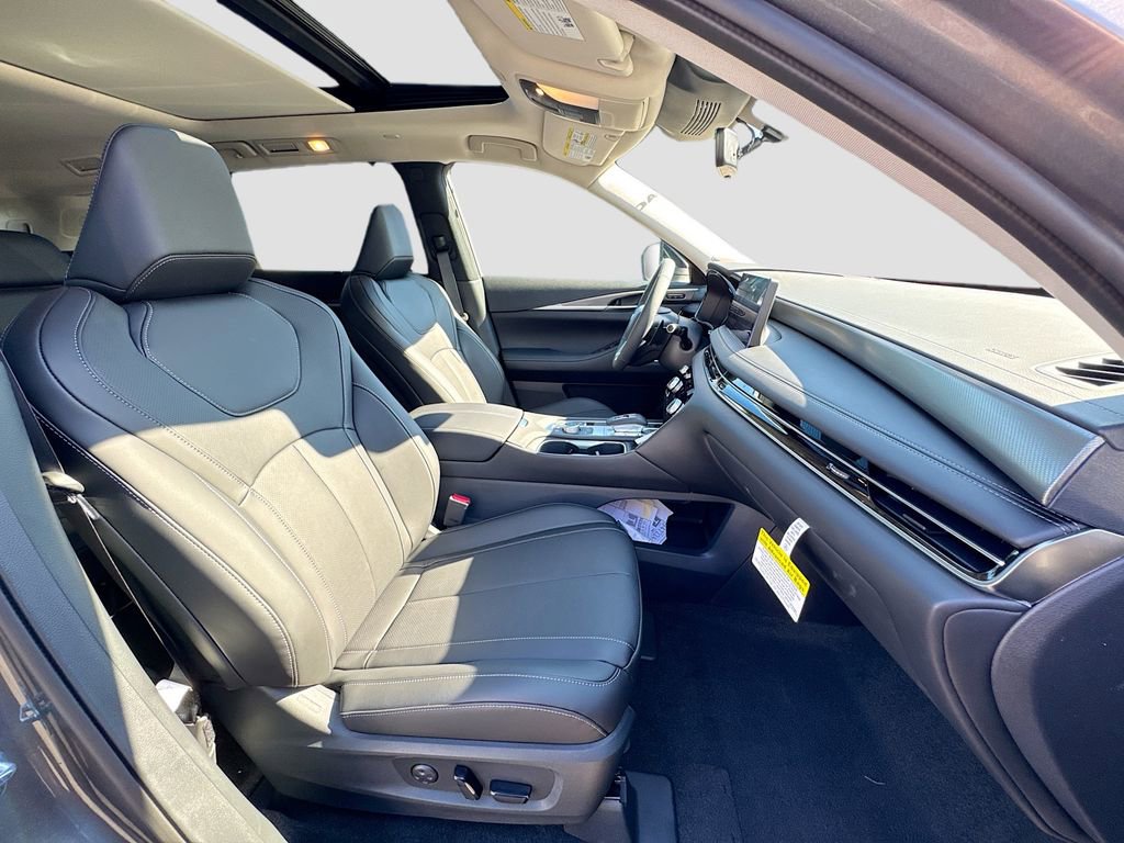 Used 2026 INFINITI QX60 Luxe w/ Cargo Package image 32