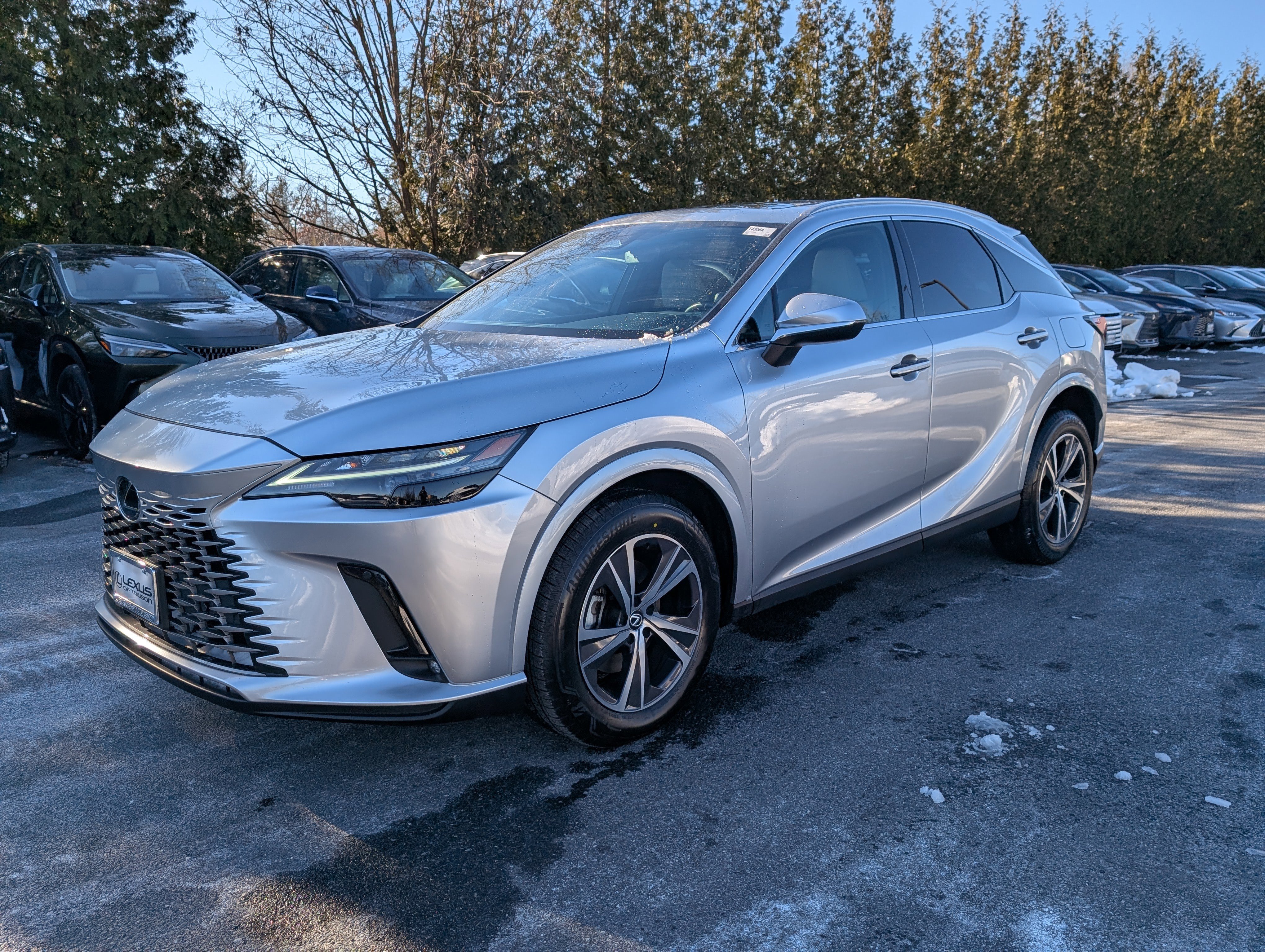 Used 2023 Lexus RX 350 Premium w/ Accessory Package AWD/4WD image 7