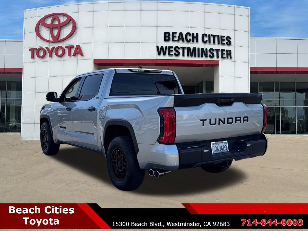 Used 2022 Toyota Tundra SR5 w/ Convenience Package RWD image 8