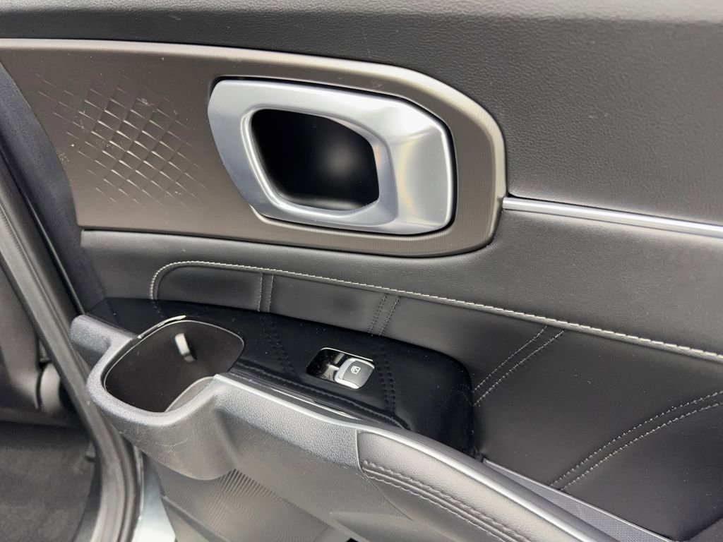 Used 2024 Kia Sorento SX image 47