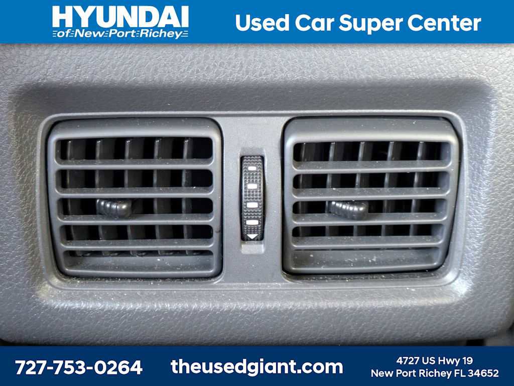 Used 2019 Toyota Camry XLE FWD image 15