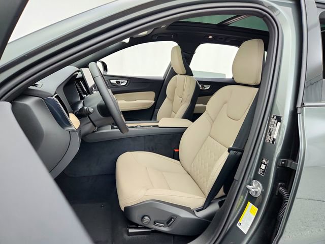 New 2026 Volvo XC60 B5 Plus w/ Climate Package image 17